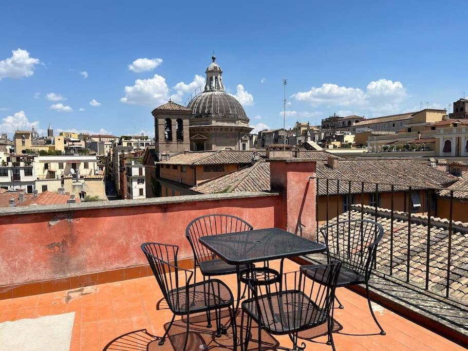 Ladolcevita - The Heart Of At Your Fingertips Appartement